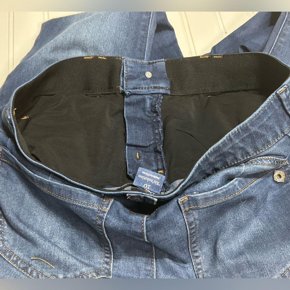 NWOT Democracy Blue Denim Jegging Ab Solution Booty Lift Jeans size 10 - Picture 10 of 13